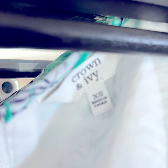 NWT Crown & Ivy beautiful XS green and white print dress - Picture 5 of 11